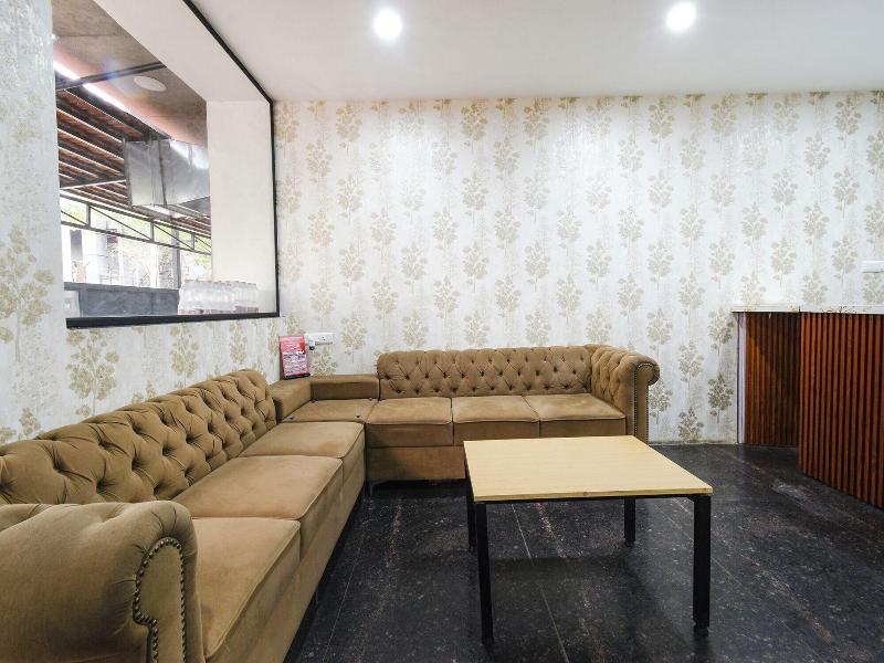 Fabhotel Unnam