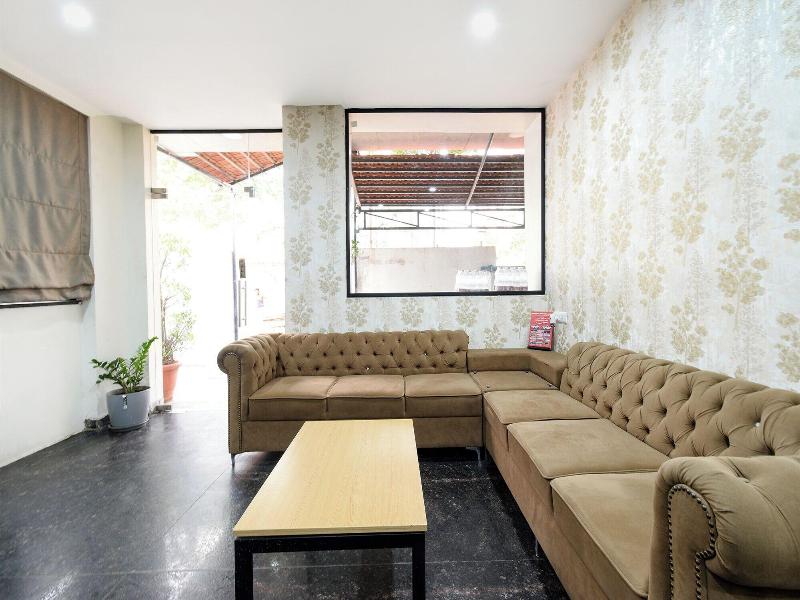 Fabhotel Unnam