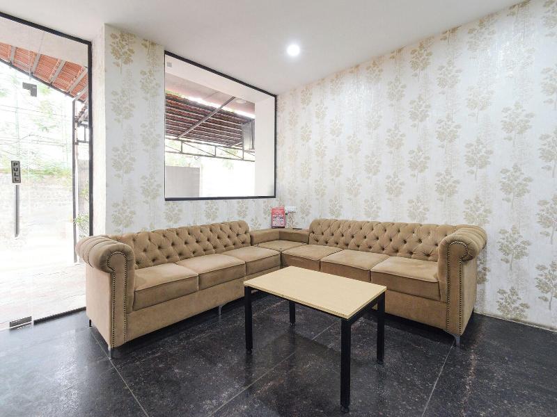 Fabhotel Unnam