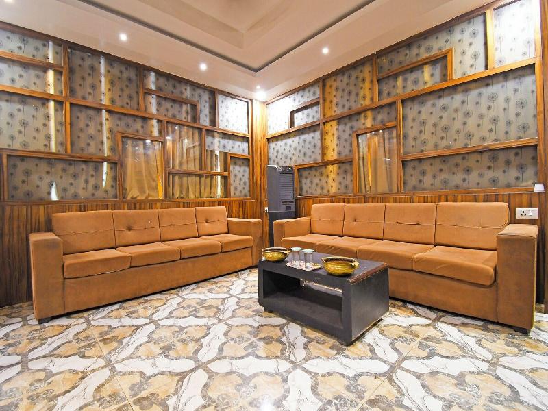 Fabhotel Royal Lagoon image
