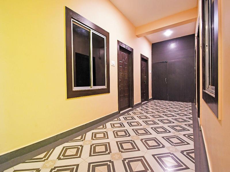 Fabhotel Royal Lagoon image