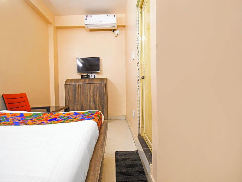 Fabhotel Royal Lagoon image