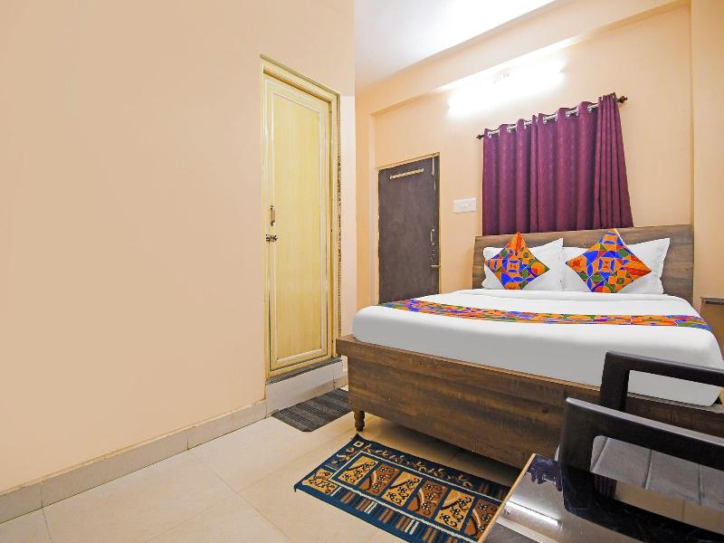 Fabhotel Royal Lagoon image
