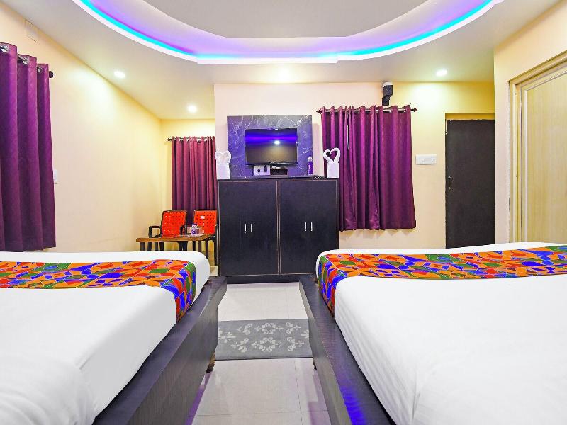 Fabhotel Royal Lagoon image