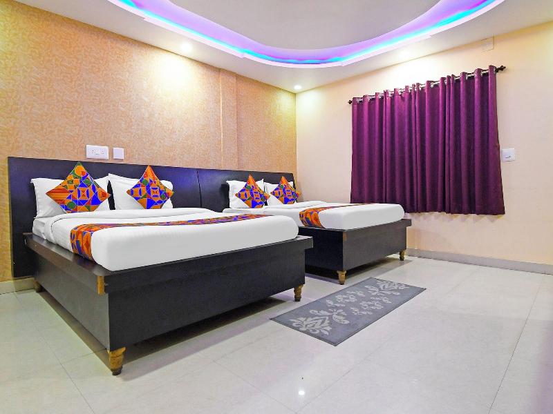 Fabhotel Royal Lagoon image