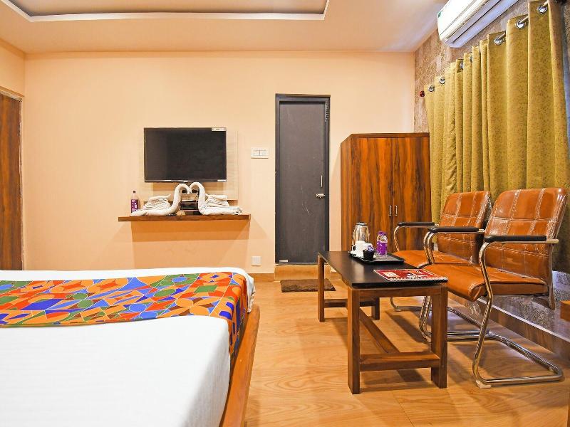 Fabhotel Royal Lagoon image