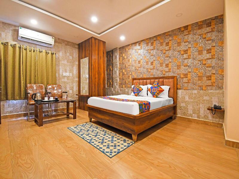 Fabhotel Royal Lagoon image