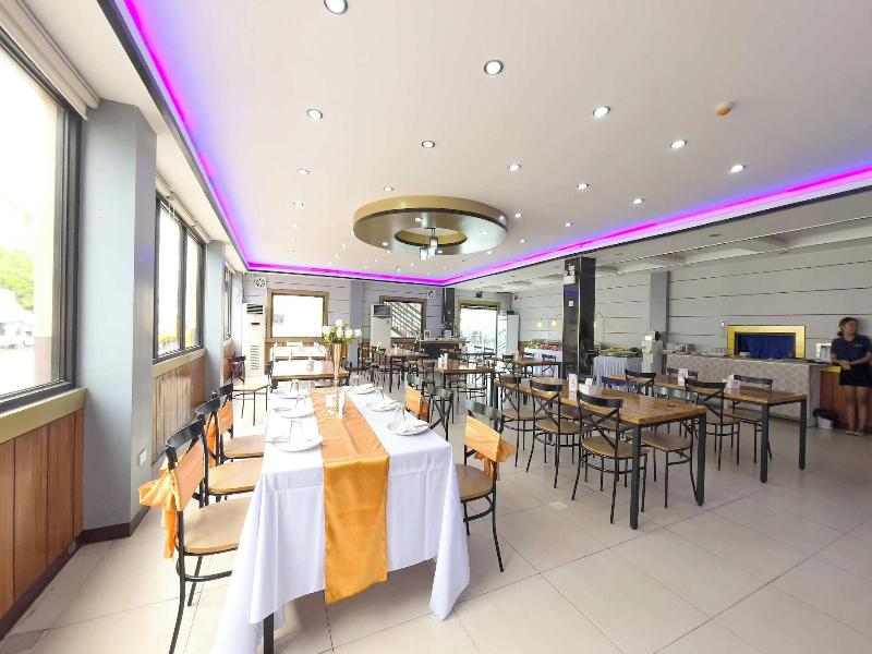 Valentine Hotel Angeles City image