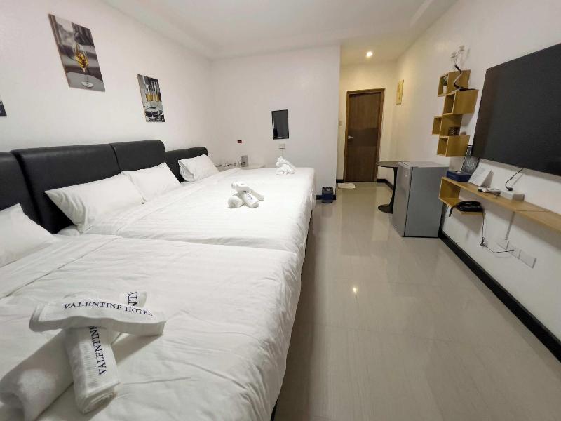 Valentine Hotel Angeles City image