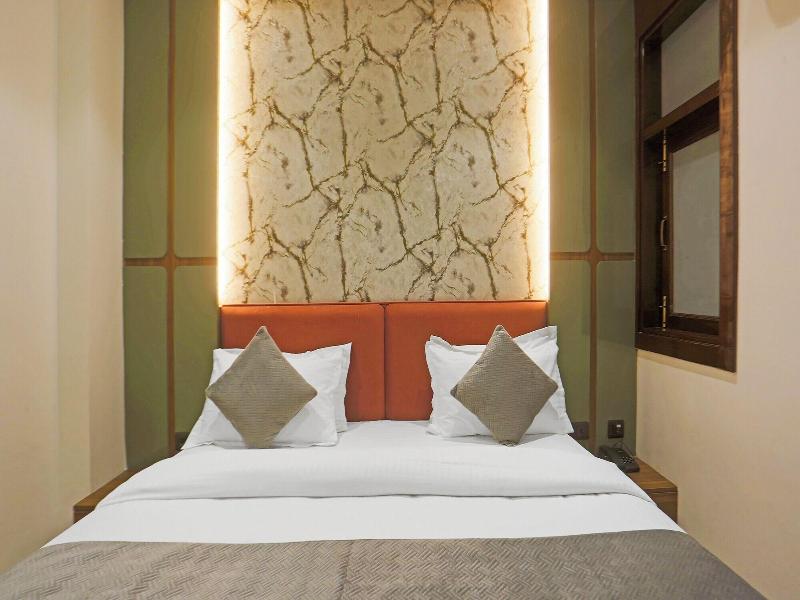 Fabhotel Mishika Inn image