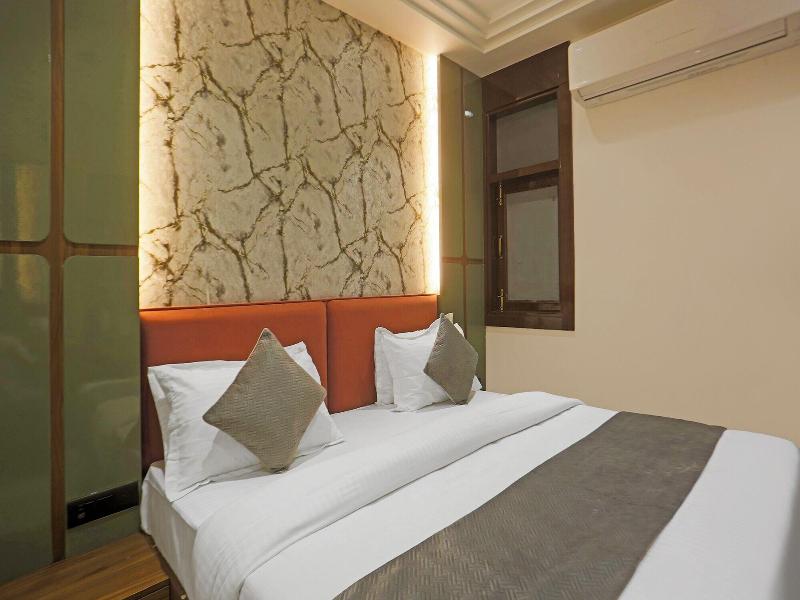 Fabhotel Mishika Inn image