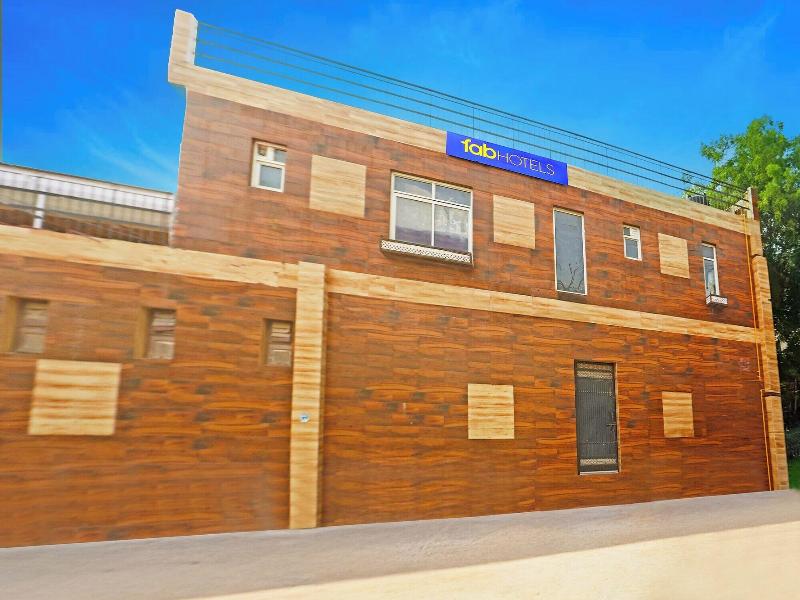 Fabhotel Vasant Villa image