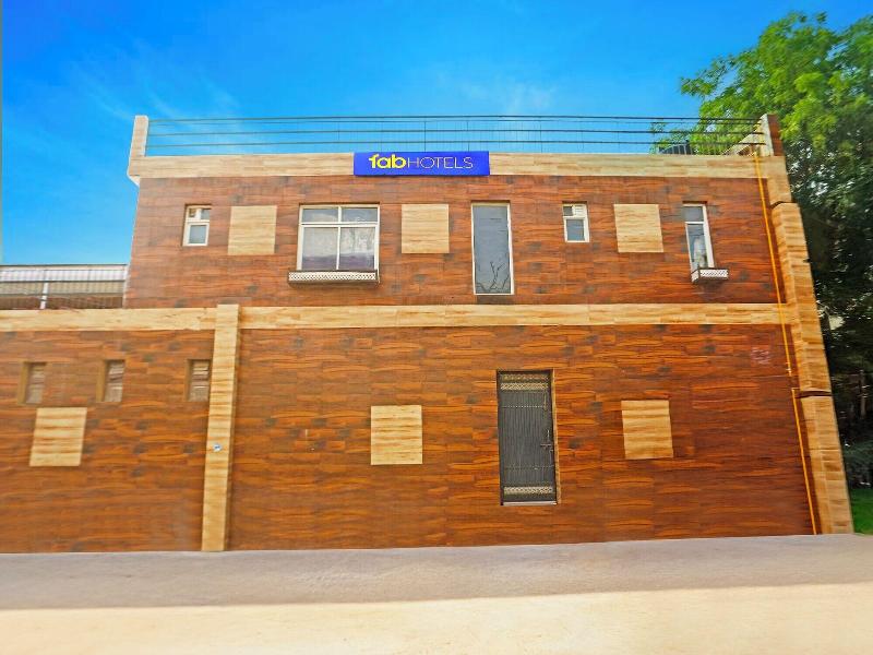 Fabhotel Vasant Villa image
