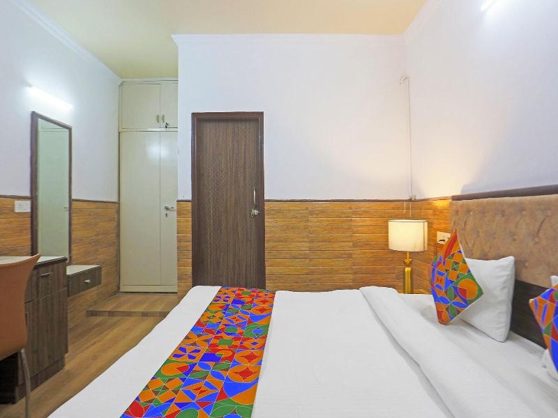 Fabhotel Vasant Villa image