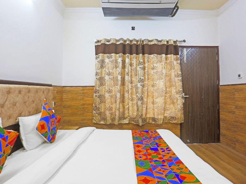 Fabhotel Vasant Villa image