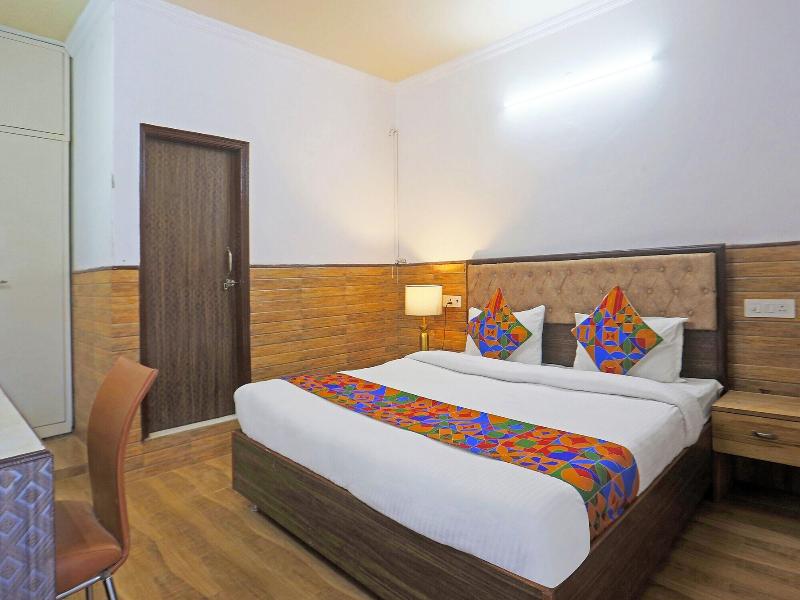 Fabhotel Vasant Villa image