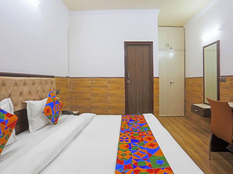 Fabhotel Vasant Villa image