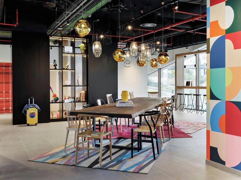Moxy Alfragide Lisboa image