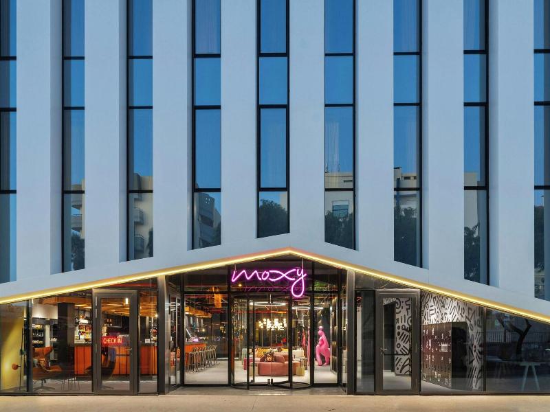 Moxy Alfragide Lisboa image