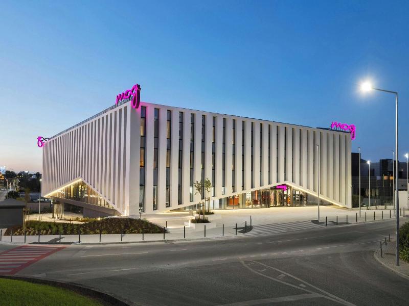 Moxy Alfragide Lisboa image