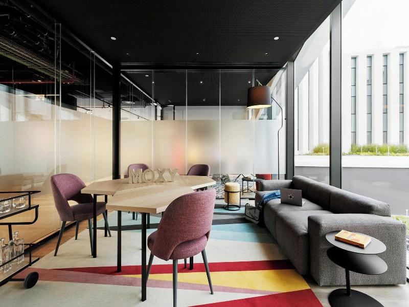Moxy Alfragide Lisboa image