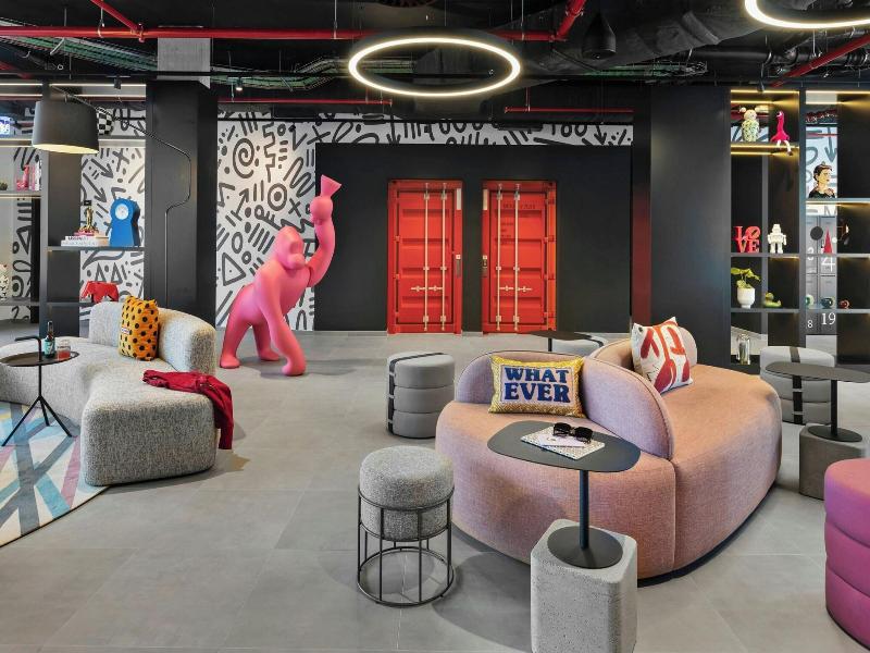 Moxy Alfragide Lisboa image