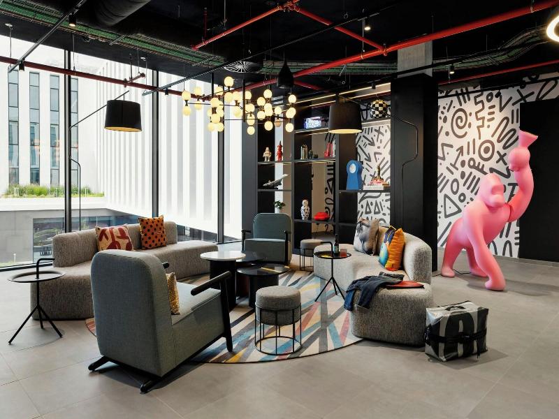 Moxy Alfragide Lisboa image