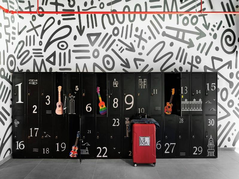 Moxy Alfragide Lisboa image