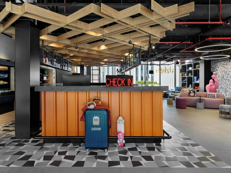 Moxy Alfragide Lisboa image