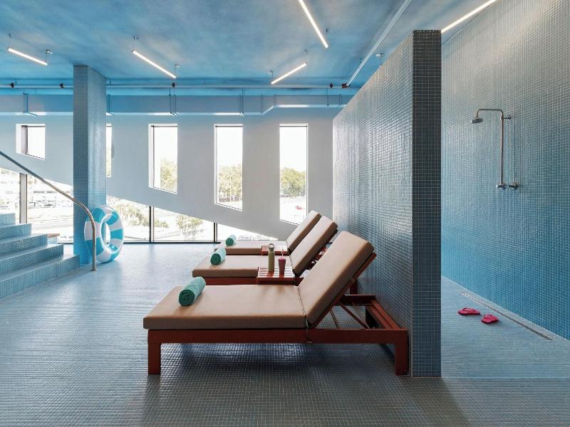 Moxy Alfragide Lisboa image