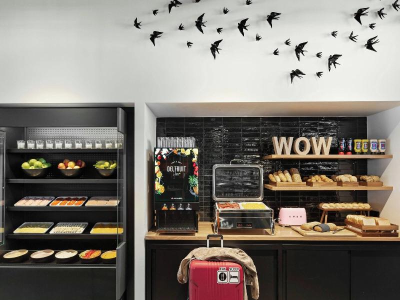 Moxy Alfragide Lisboa image