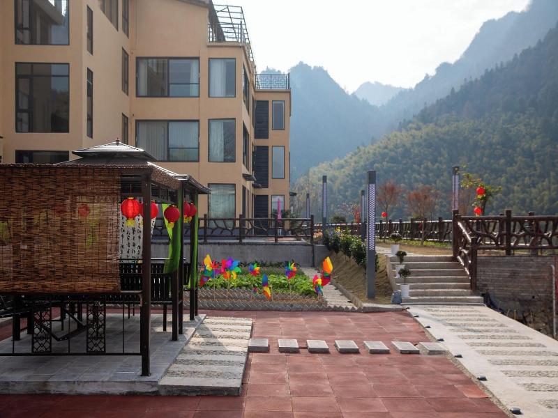 Zhangjiajie Valley Love Holiday Hotel