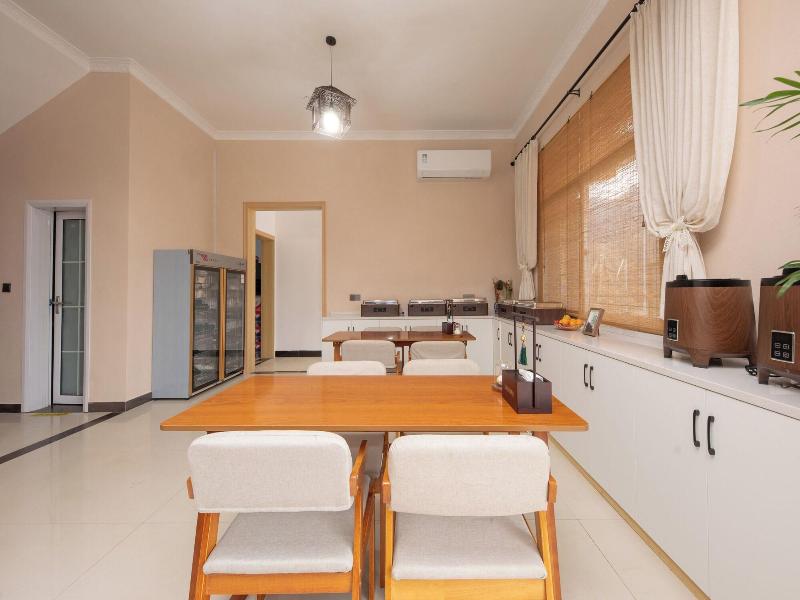 Zhangjiajie Valley Love Holiday Hotel — photo 42