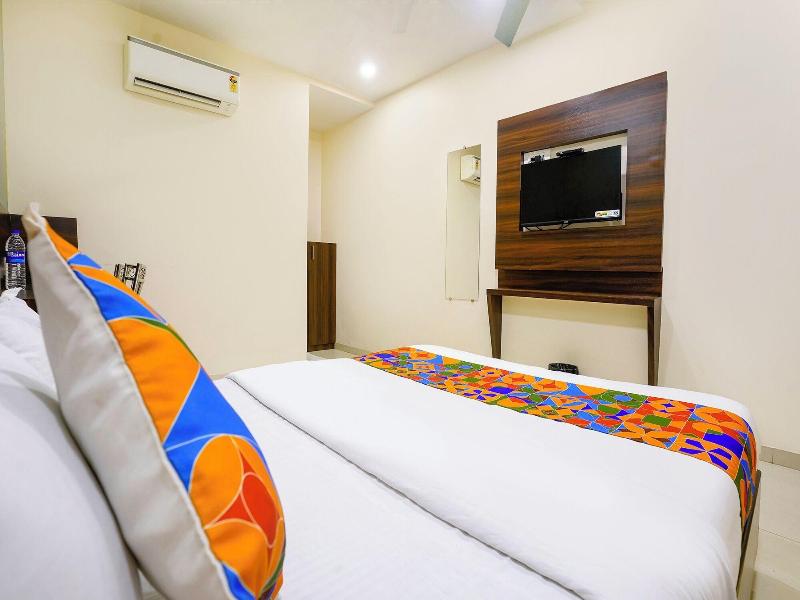 Fabhotel Bkc Annex image