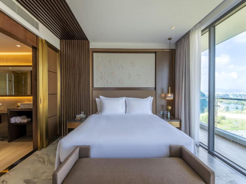 Koi Resort & Residence Da Nang - Inclusive Spa A image