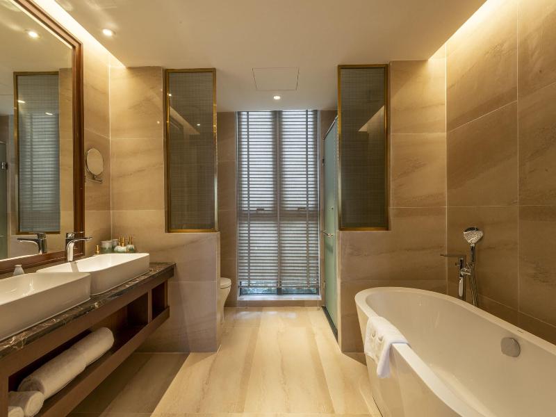 Koi Resort & Residence Da Nang - Inclusive Spa A image