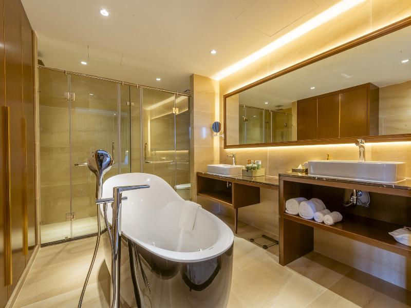 Koi Resort & Residence Da Nang - Inclusive Spa A image