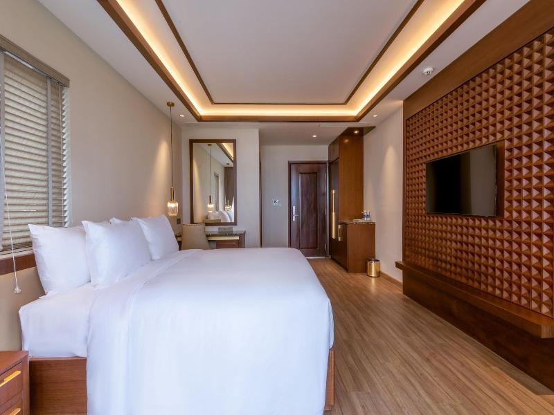 Koi Resort & Residence Da Nang - Inclusive Spa A image