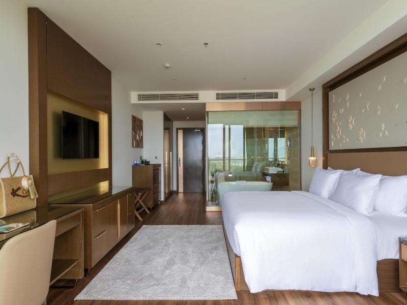 Koi Resort & Residence Da Nang - Inclusive Spa A image