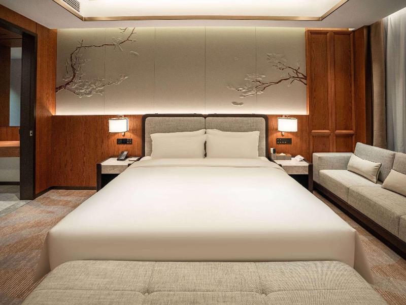 Howard Johnson By Wyndham Jufu Plaza Jinxi image 3