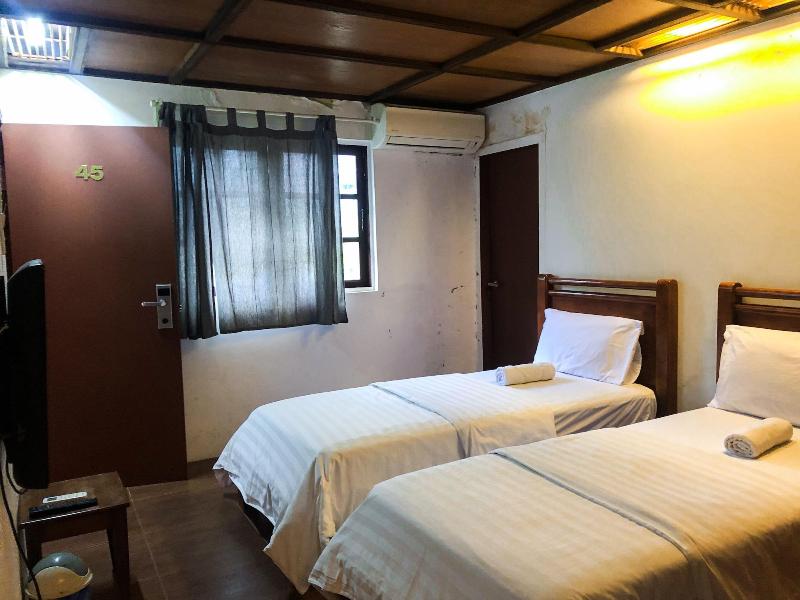 Hotel O I.villa Inn image