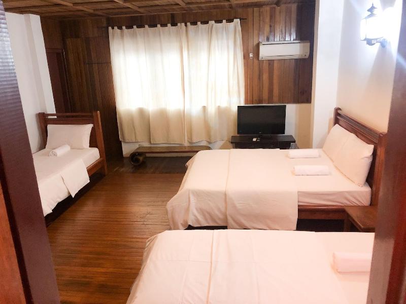 Hotel O I.villa Inn image