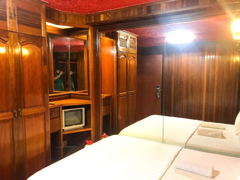 Hotel O I.villa Inn image