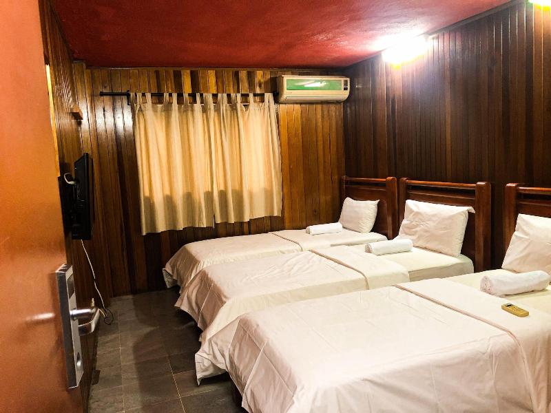 Hotel O I.villa Inn image