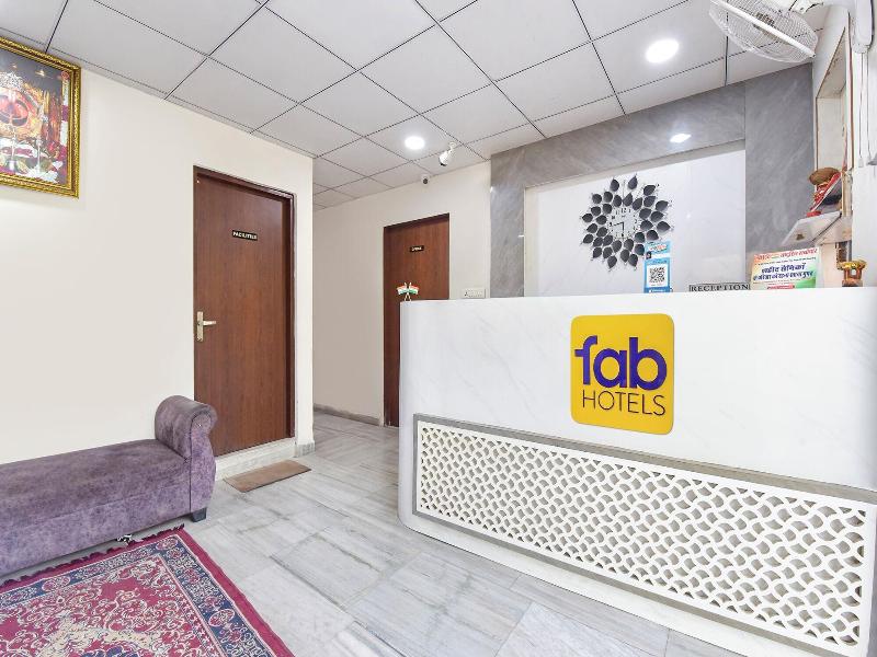 Fabhotel Connect image