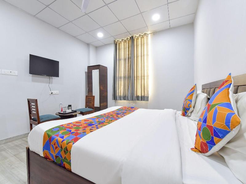 Fabhotel Connect image