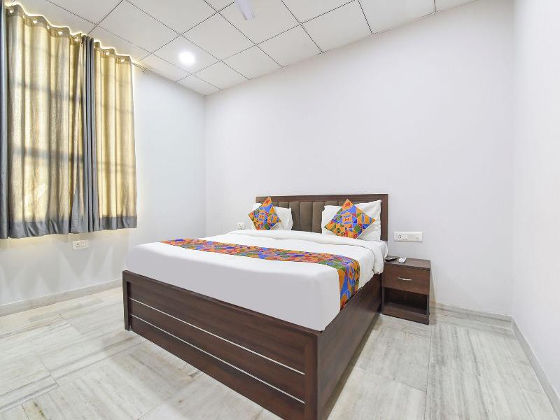 Fabhotel Connect image