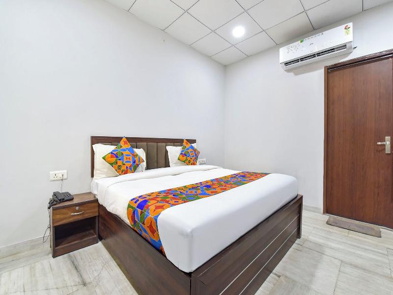 Fabhotel Connect image