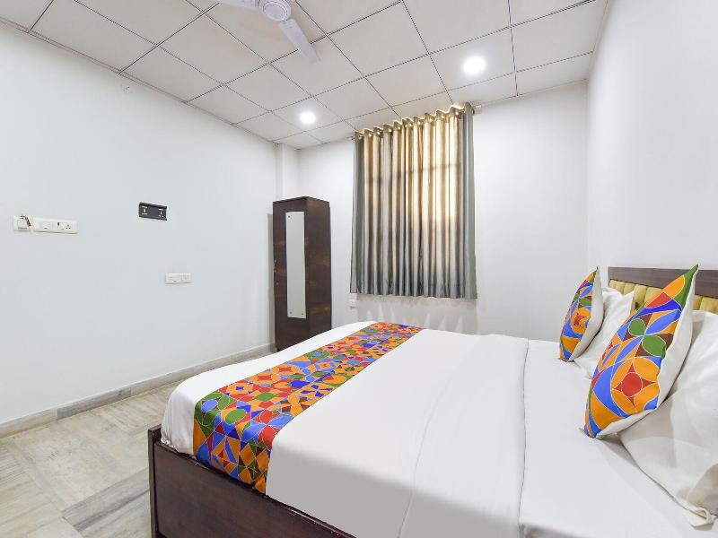 Fabhotel Connect image