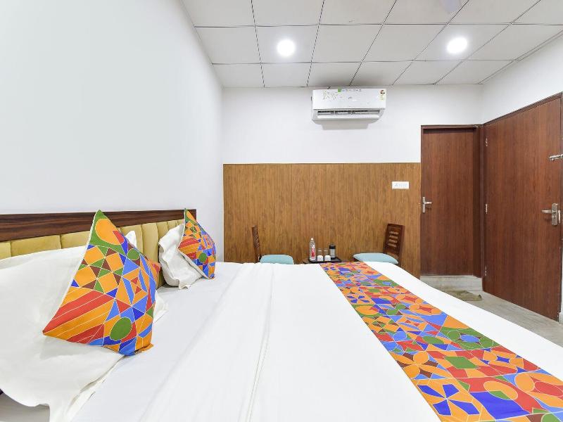 Fabhotel Connect image